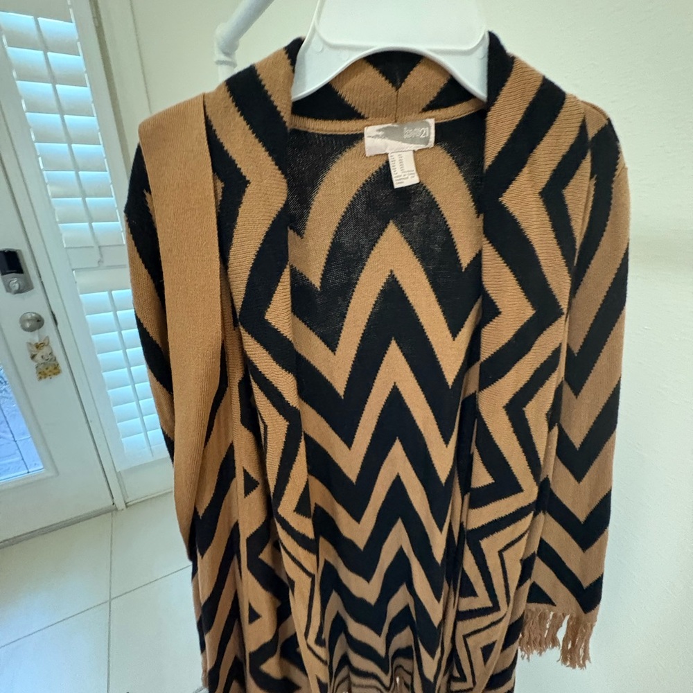 Love21 Black and Tan Chevron Cardigan